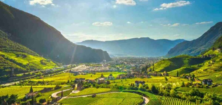Tra le montagne e i borghi, la Strada del Vino è la passeggiata più bella d'autunno 8 Strada del Vino, Alto Adige