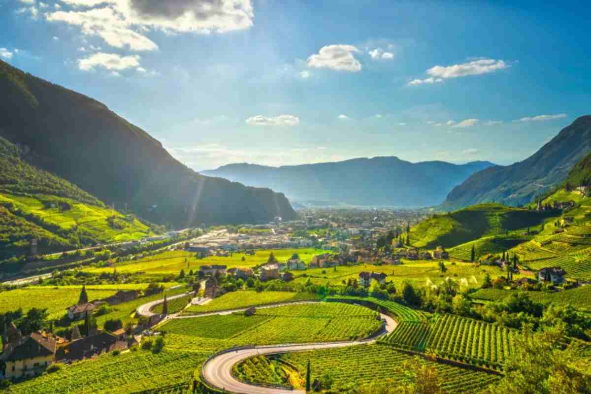 Tra le montagne e i borghi, la Strada del Vino è la passeggiata più bella d'autunno 1 Strada del Vino, Alto Adige