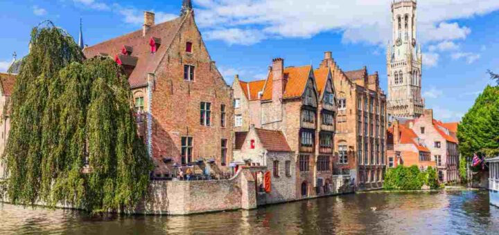 Settembre da sogno: le destinazioni europee che ti rigenerano dopo l'estate 2 Bruges