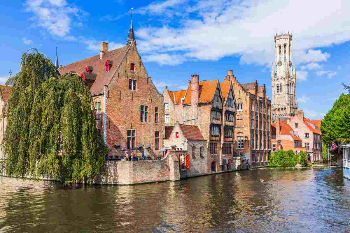Settembre da sogno: le destinazioni europee che ti rigenerano dopo l'estate 1 Bruges
