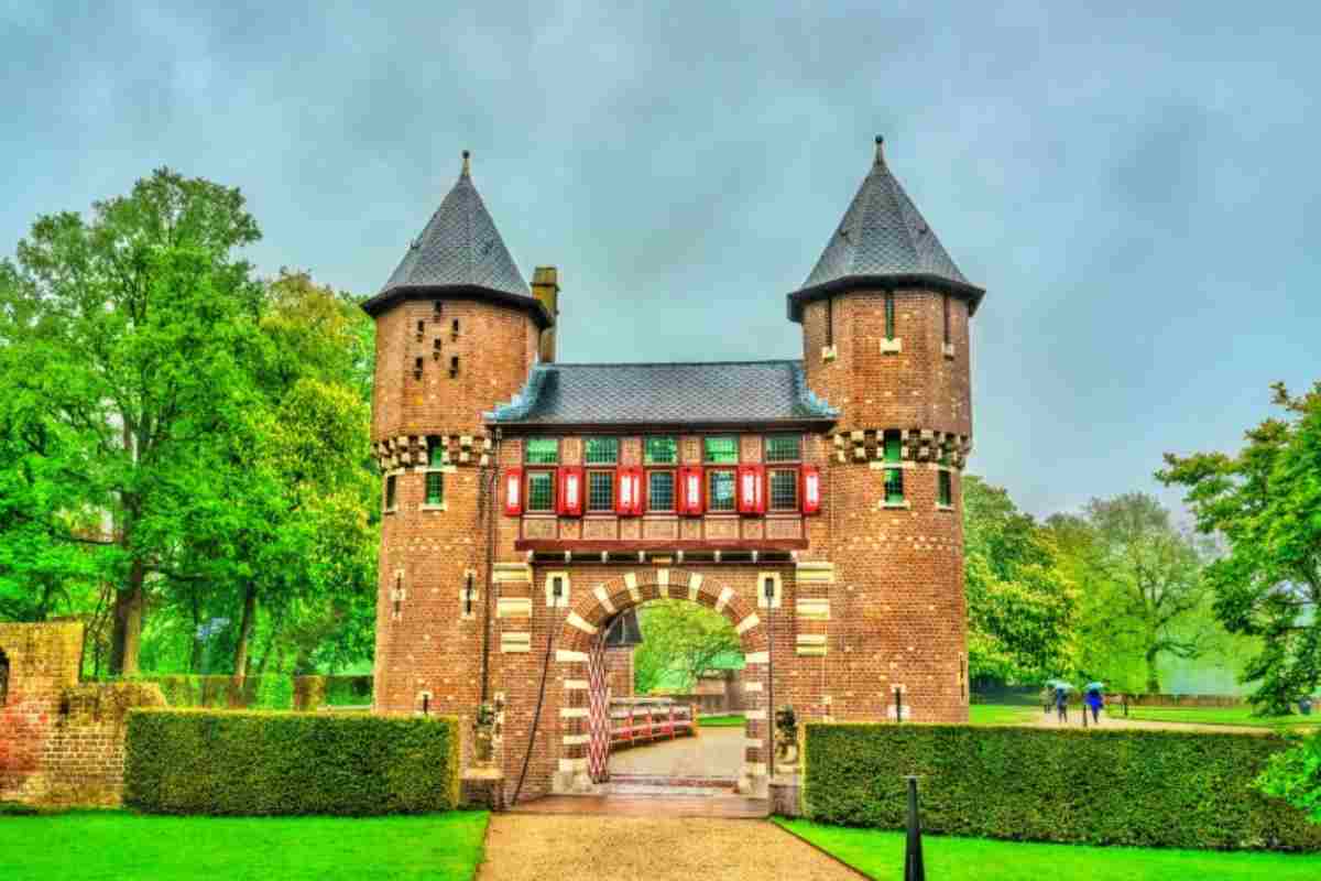 Un castello da fiaba, dove il tempo si ferma tra giardini incantati e segreti millenari: scopri il gioiello d’Europa 2 Castello di De Haar