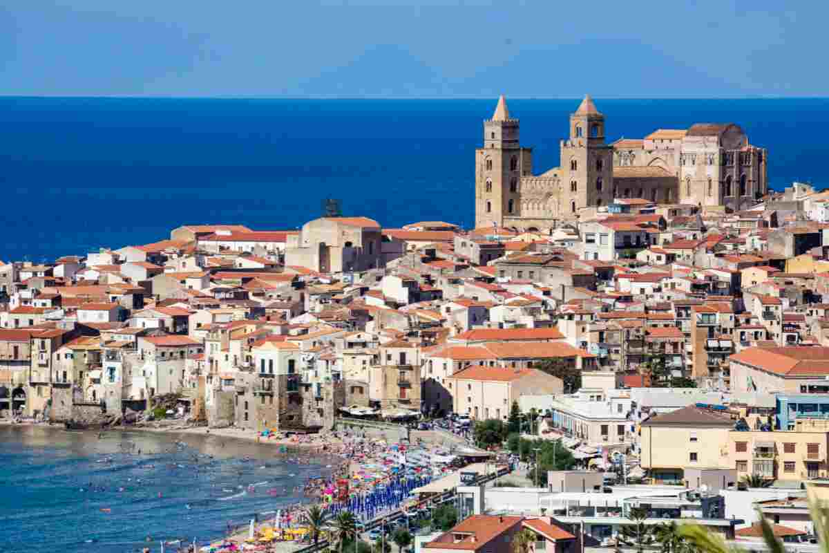 Questa perla della Sicilia è incantevole a settembre: storia, tradizione e paesaggi mozzafiato 1 Cefalù