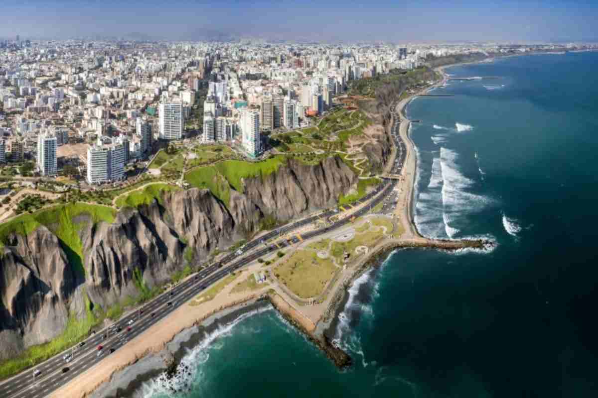 Un viaggio tra musica e colori, la città dei sogni ti aspetta: sapori deliziosi e panorami mozzafiato 1 Capitale da vedere