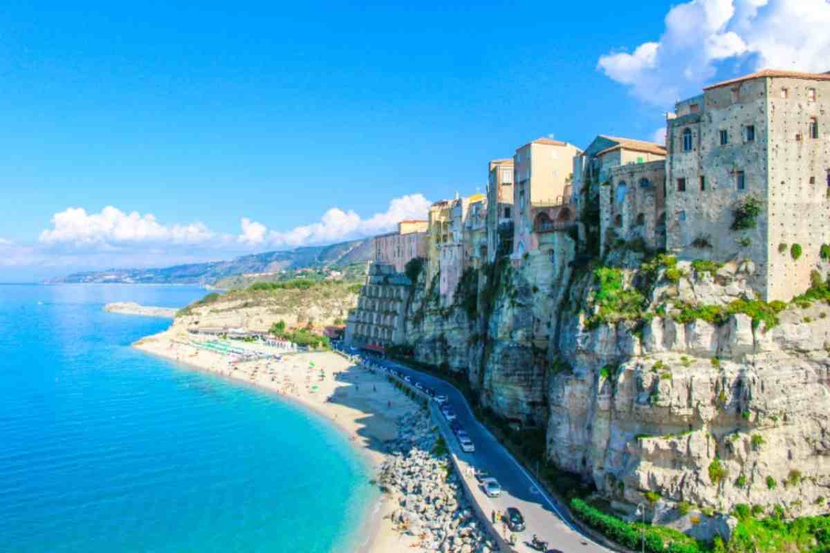 Solo a settembre succede: le mete italiane che si svuotano e sembrano un sogno a occhi aperti 2 Tropea, Calabria