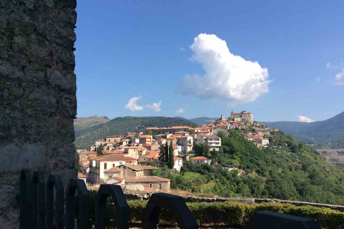 Il borgo che ti ruberà il cuore: un angolo di Basilicata dal fascino autentico che non ti aspetti 1 Val d’Agri Lagonegrese