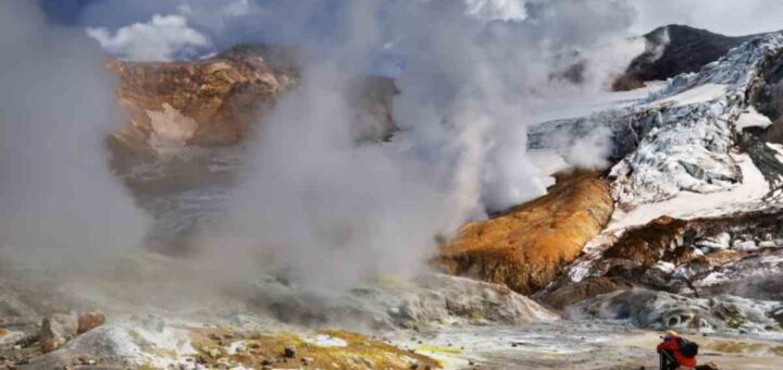 Una cattedrale nascosta dentro un vulcano: non è fantascienza, ecco dove vederla 8 La meraviglia del vulcano