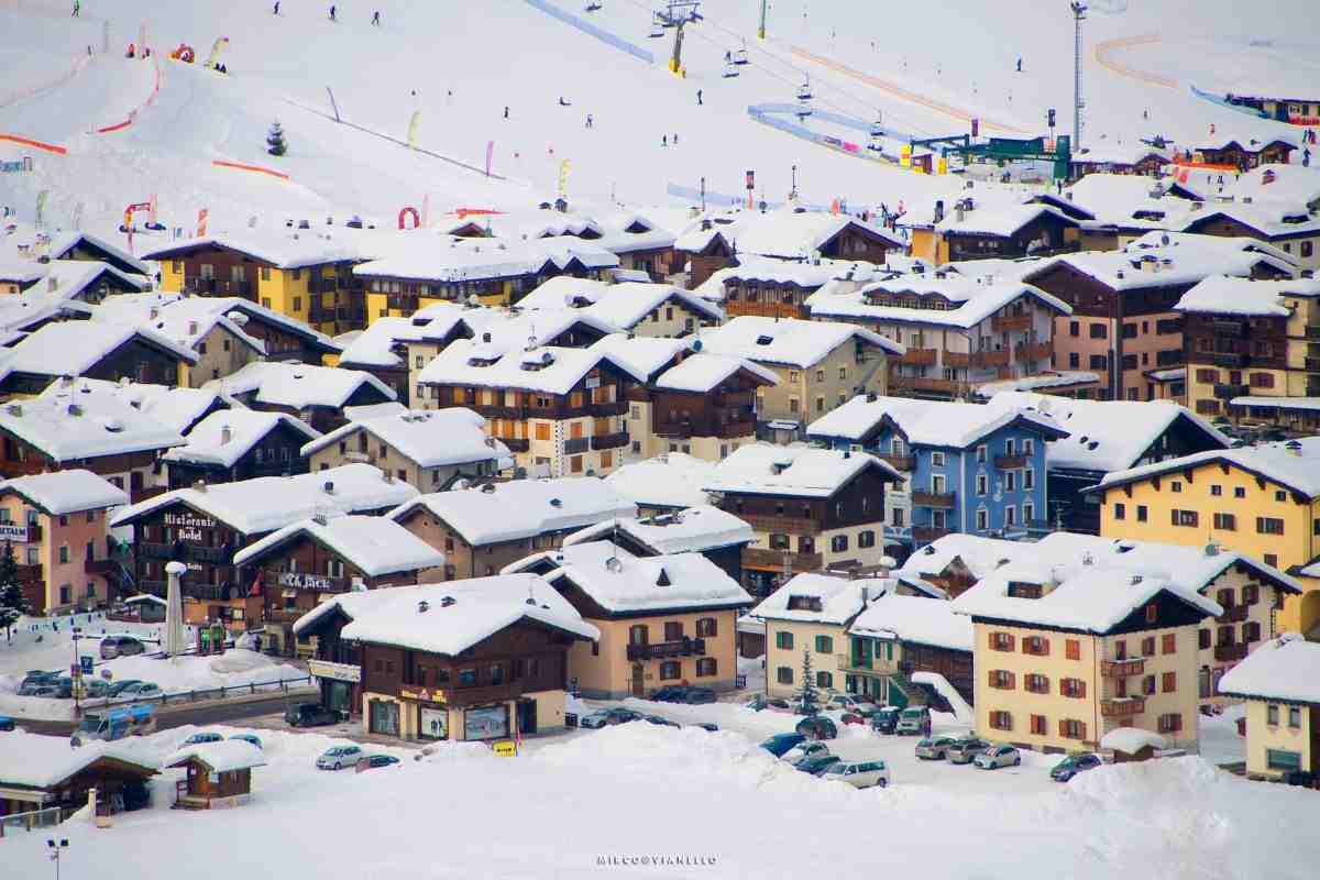 Sembra il paesino di Babbo Natale ma siamo in Italia: un incanto per adulti e bambini da visitare questo inverno 2 scopri il villaggio di babbo natale in italia: livigno