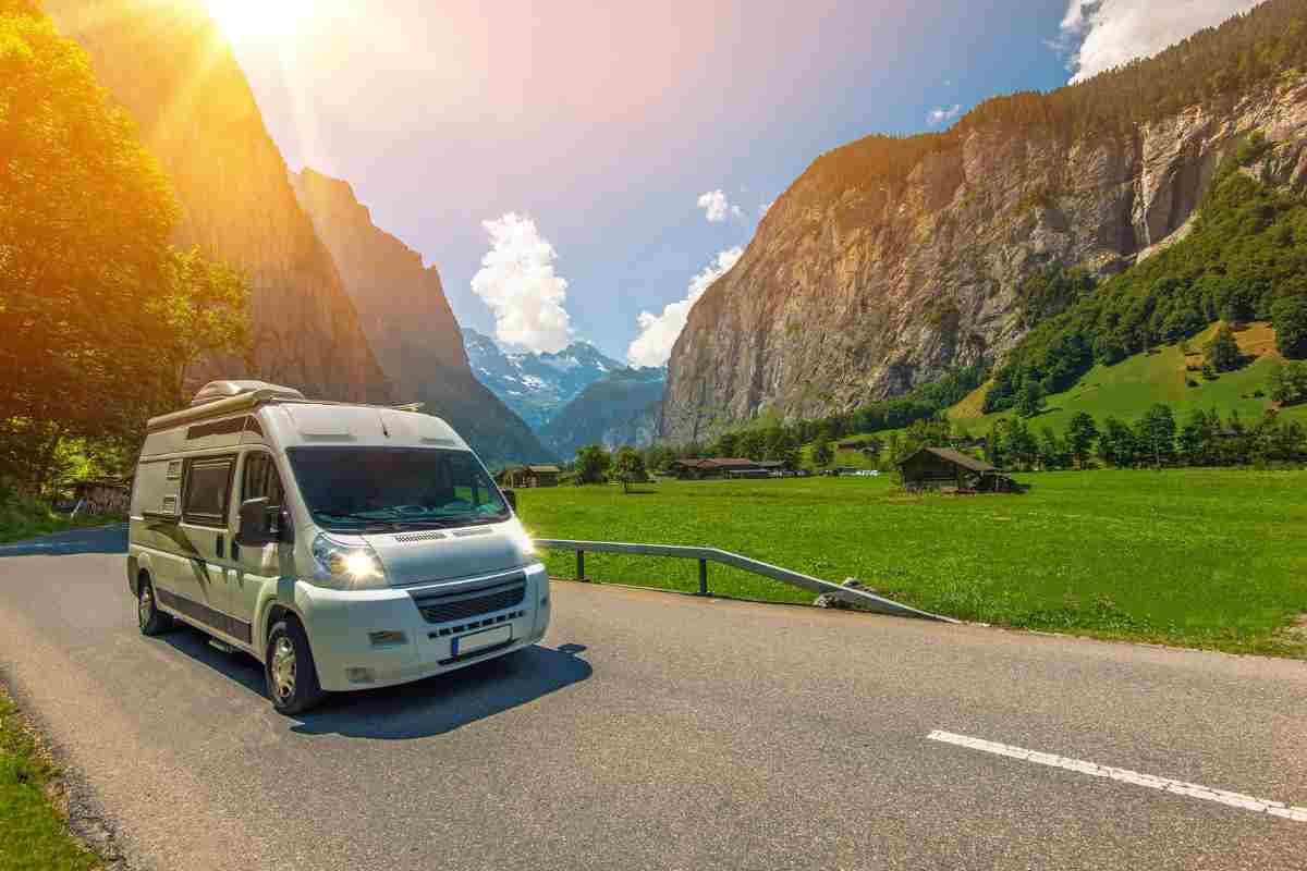 Dimentica l'hotel: ecco i 5 viaggi in camper in Europa che devi fare almeno una volta 1 Dimentica l'hotel